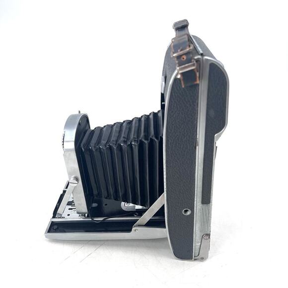 Vintage Polaroid Land Camera Model 150 - Picture 3 of 15